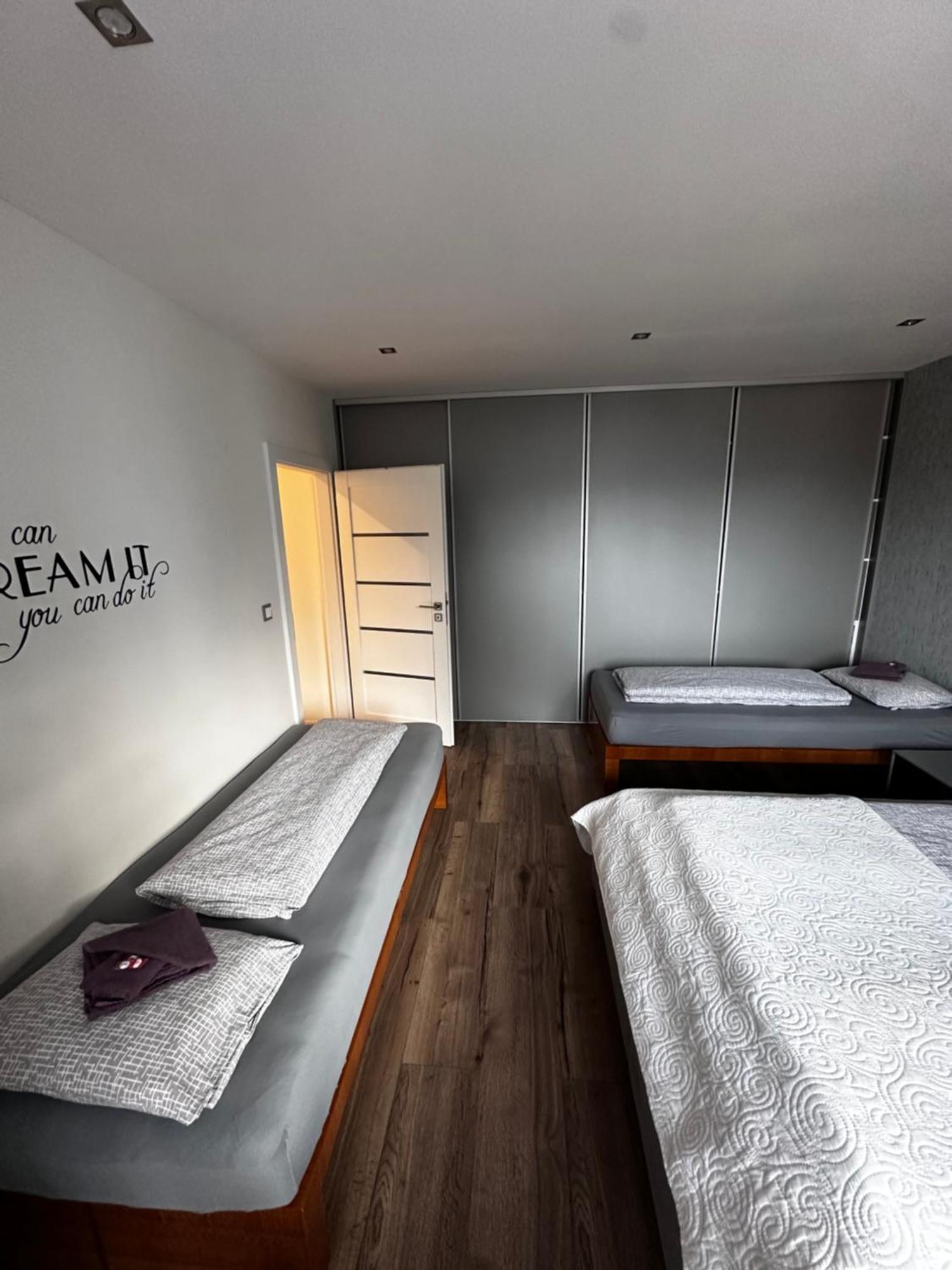 We Apartment - Close To The Center & City View, Self Check-In 24H Bańska Bystrzyca Zewnętrze zdjęcie